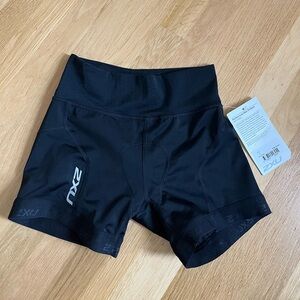NWT 2XU Peform Low Rise Tri Short size S